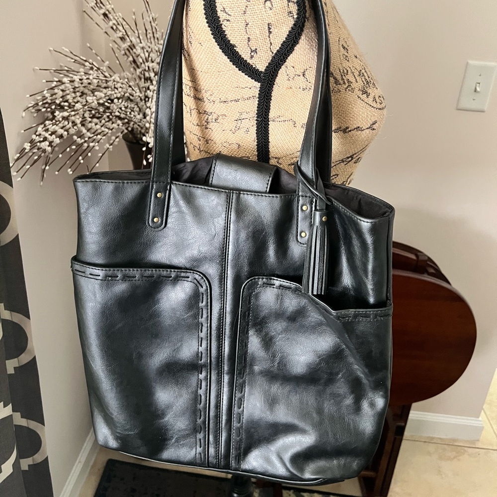 Black Shoulder Bag
